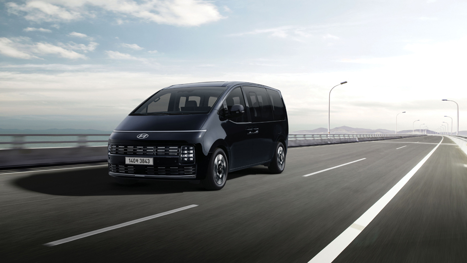 스타리아 카고 측면 - 스타리아 화물 차량 전체 모습